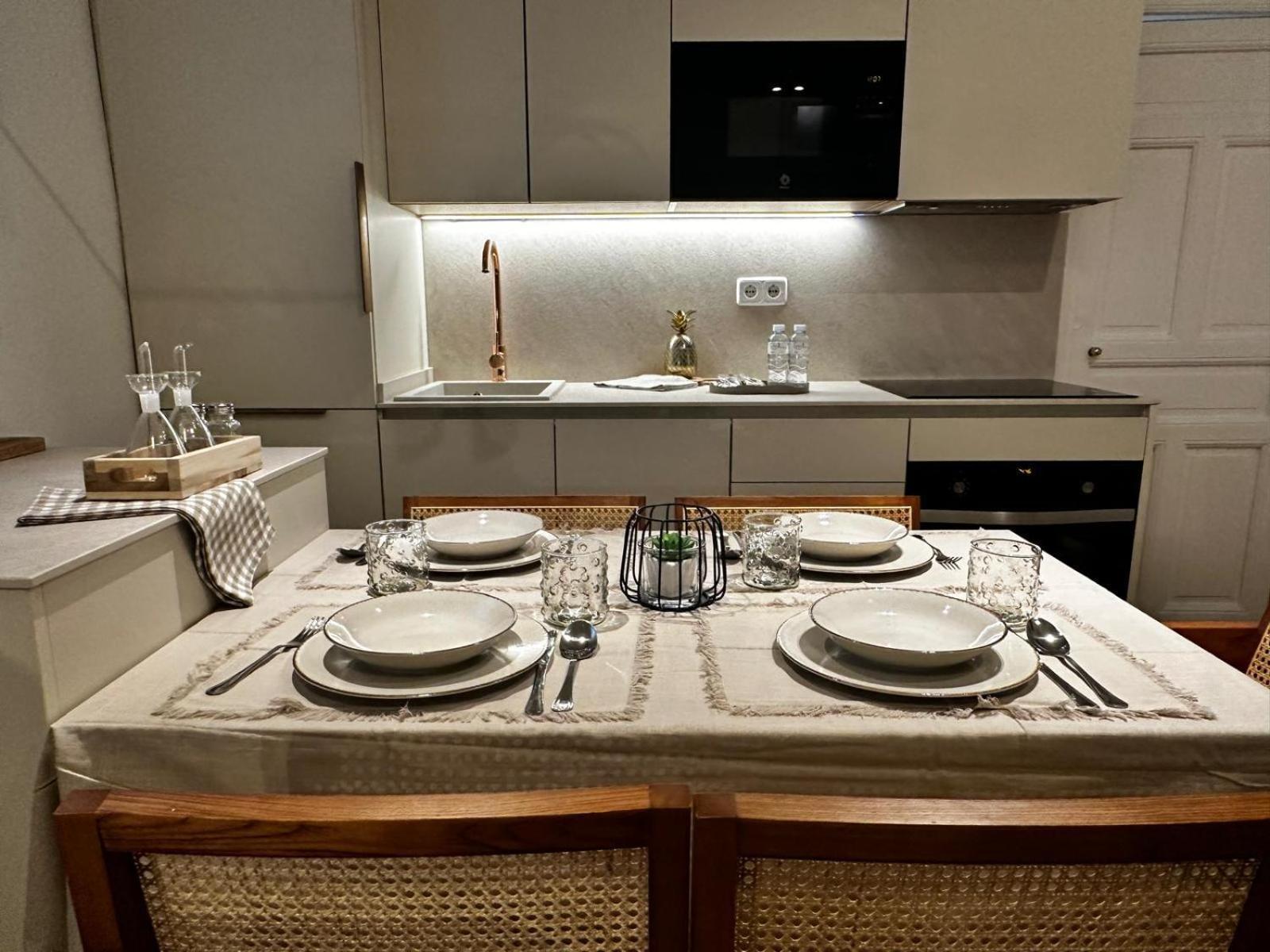 Piso 2 Habitaciones En El Centro Madrid Eksteriør bilde