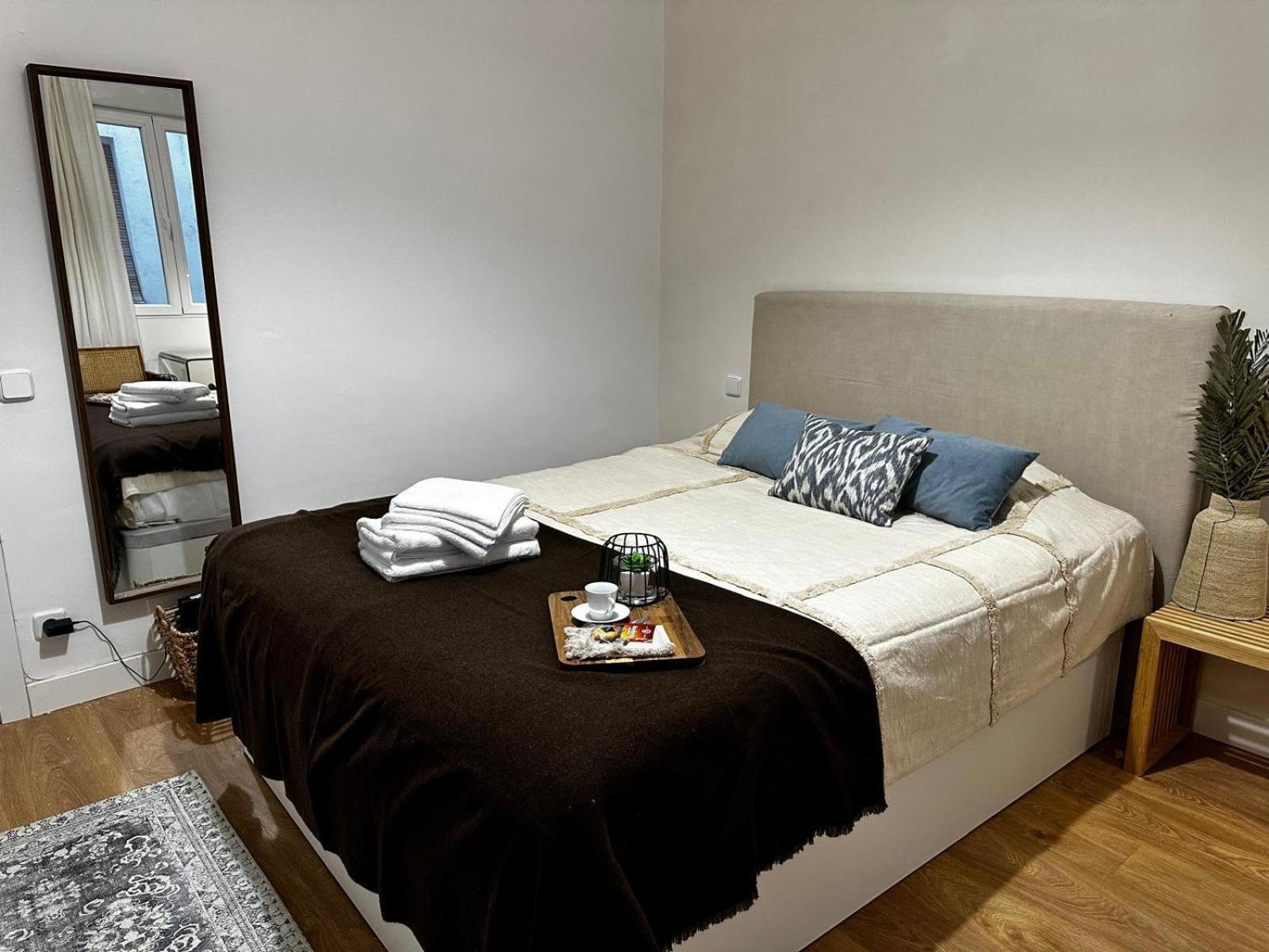 Piso 2 Habitaciones En El Centro Madrid Eksteriør bilde