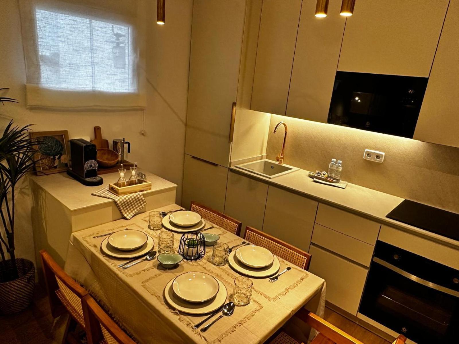 Piso 2 Habitaciones En El Centro Madrid Eksteriør bilde