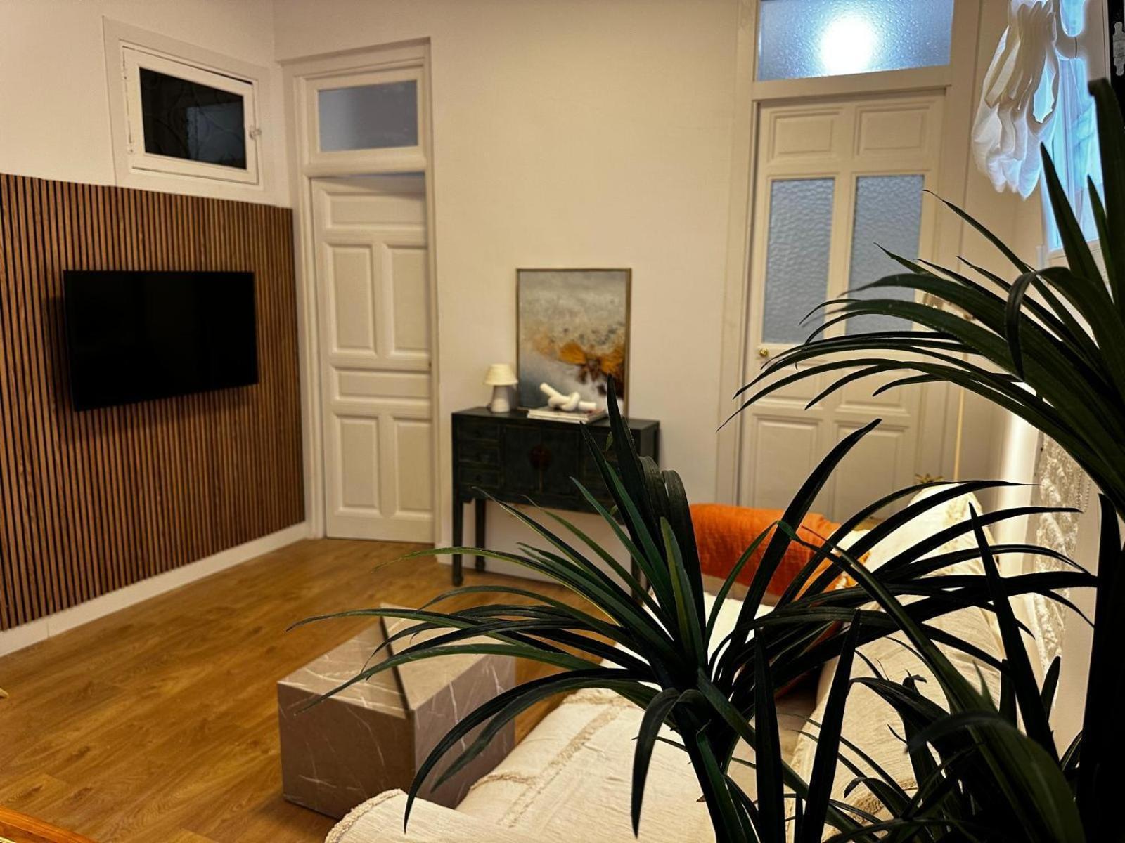 Piso 2 Habitaciones En El Centro Madrid Eksteriør bilde