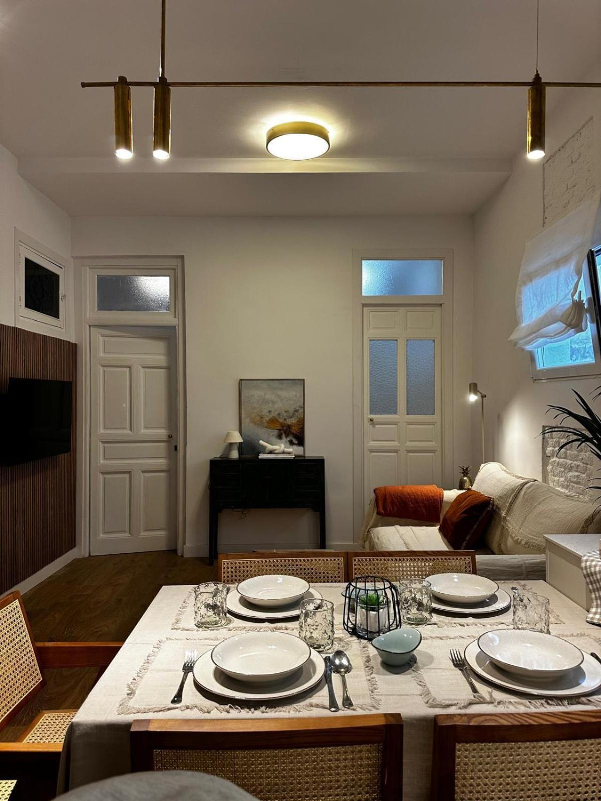 Piso 2 Habitaciones En El Centro Madrid Eksteriør bilde
